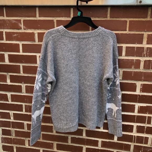 Grey Sweater - Picture 5 of 5